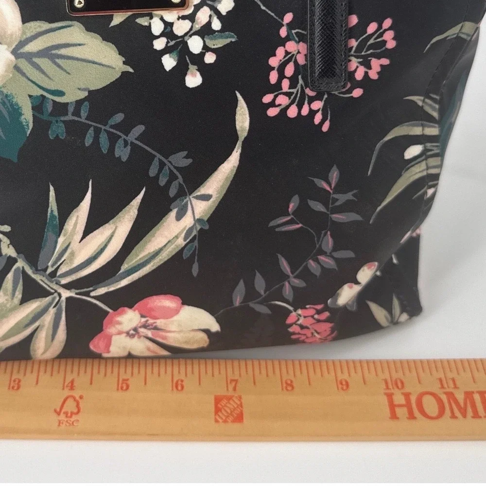Kate Spade Wilson Road Botanical Alyse Nylon Stachel Small Floral Crossbody Bag